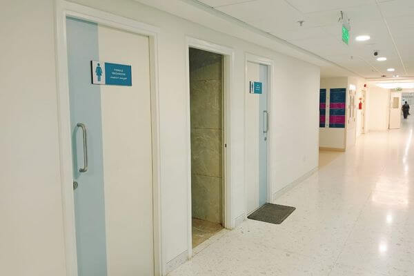 rainbow-hospital-29
